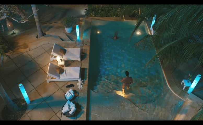 Maria Elisa Camargo Butt, Breasts Scene in Escupire Sobre Sus Tumbas