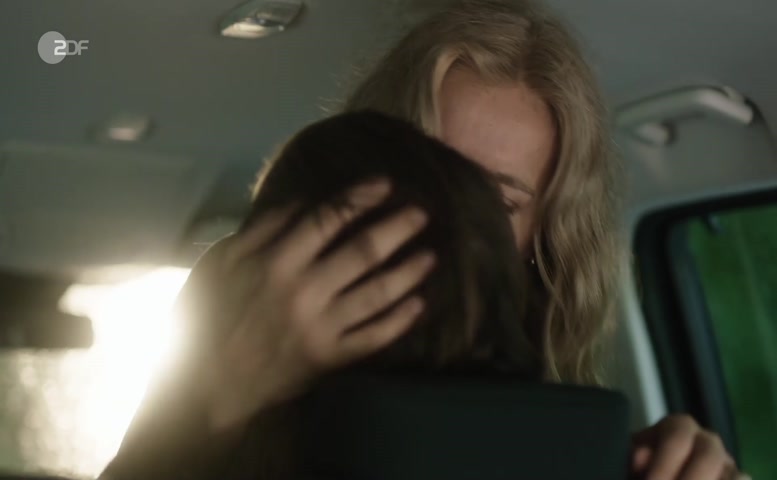 Alexandra Schalaudek Sexy Scene in Marie Brand