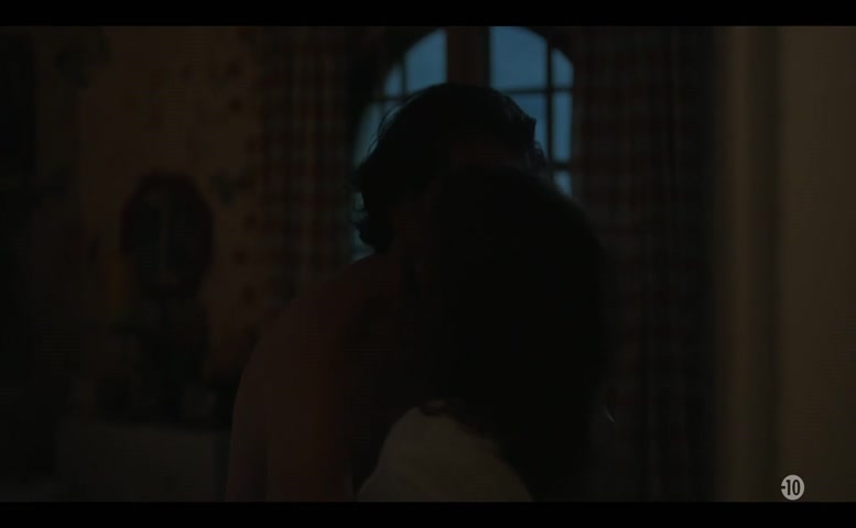 Julie De Bona Sexy Scene in Erica