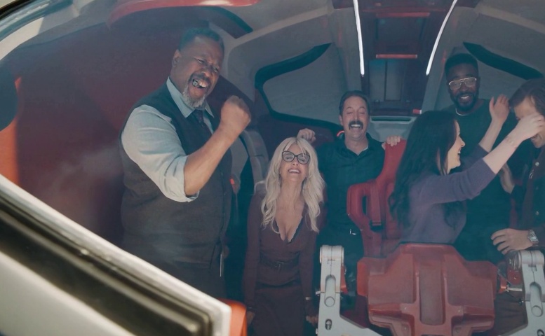 Mikaela Hoover Sexy Scene in Superman