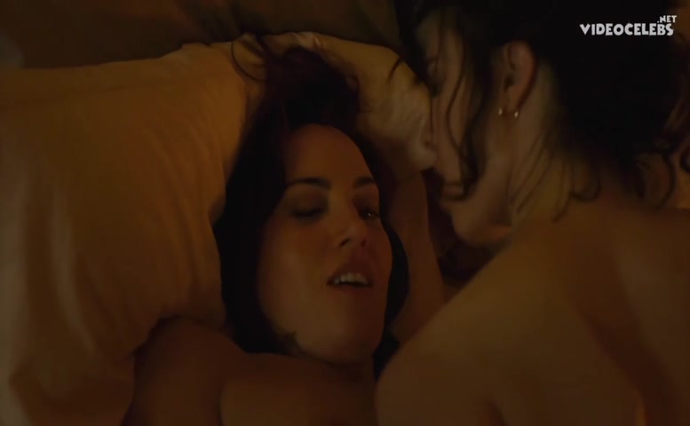 Aubrey Plaza Lesbian, Breasts Scene in Honey Don’t!