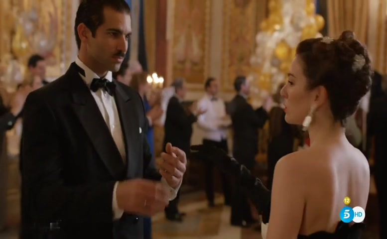 Blanca Suarez Breasts, Underwear Scene in Lo Que Escondian Sus Ojos