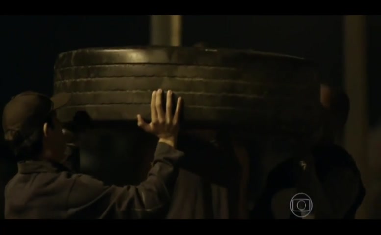 Nanda Costa Breasts Scene in O Cacador