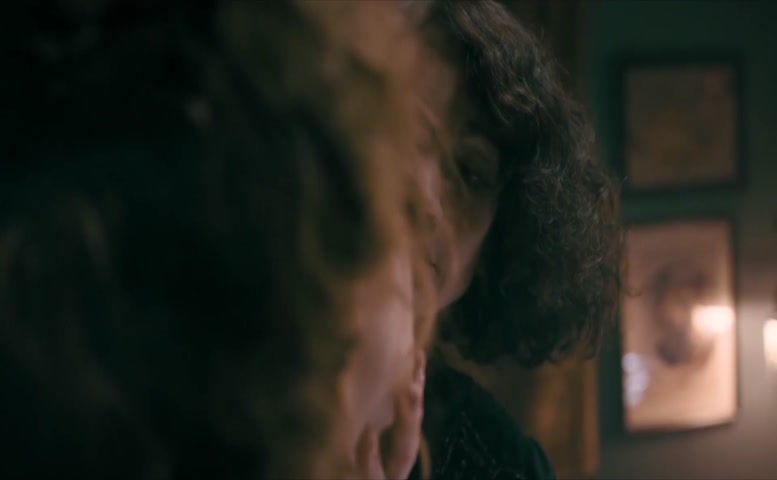 Lisa Maria Potthoff, Brigitte Hobmeier Lesbian Scene in Oktoberfest 1905