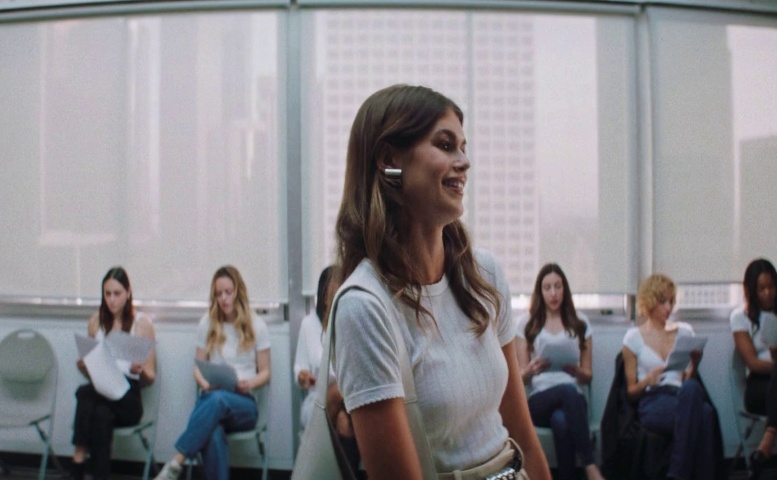 Kaia Gerber Sexy Scene in Shell