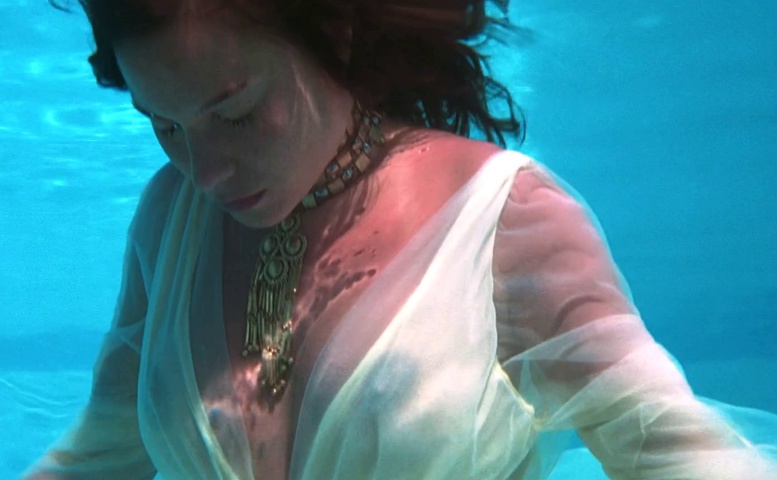 Lana Wood Sexy Scene in Diamonds Are Forever