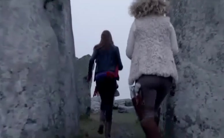 Alex Kingston Sexy Scene in Doctor Who