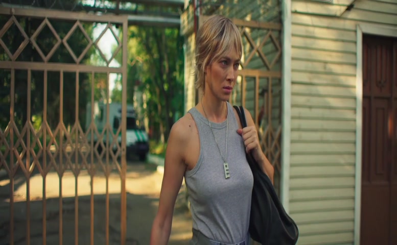 Nastasya Samburskaya Breasts Scene in Neyrobatya