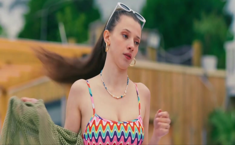 Kseniya Treyster Breasts Scene in Tysyacha Net I Odno Da