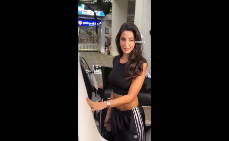 Nora Fatehi Sexy Scene in Nora Fatehi Sexy In Nora