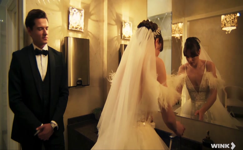 Angelina Strechina Breasts, Underwear Scene in Tysyacha Net I Odno Da