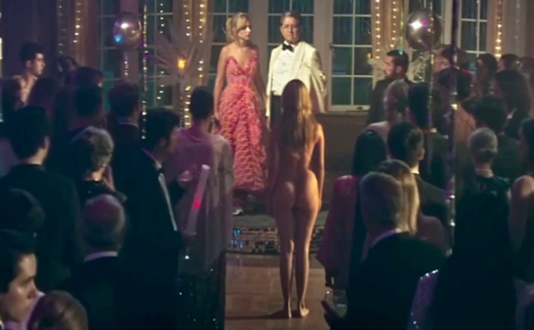 Ester Exposito Butt Scene in The Talent