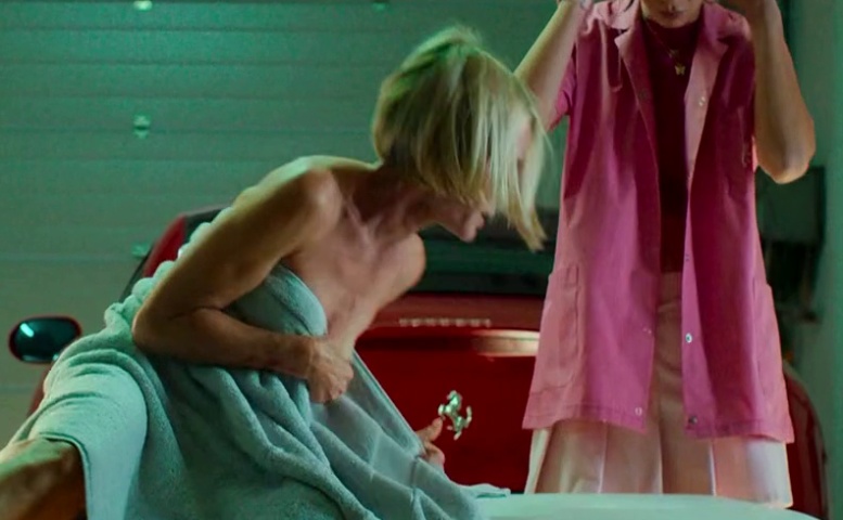 Pascale Arbillot Sexy Scene in Cash Queens